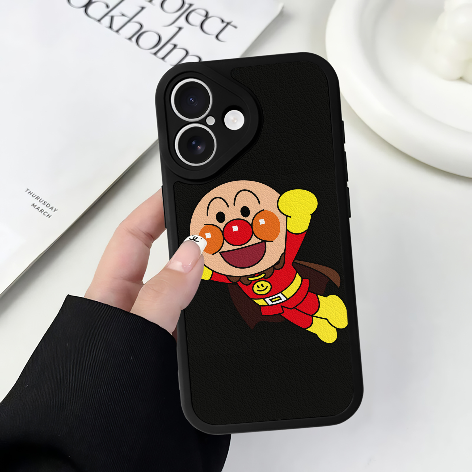 （画像用） アンパンマン Anpanman 【iPhone 16シリーズ対応】シリコンスマホケース（レザー調） 材質：シリコン